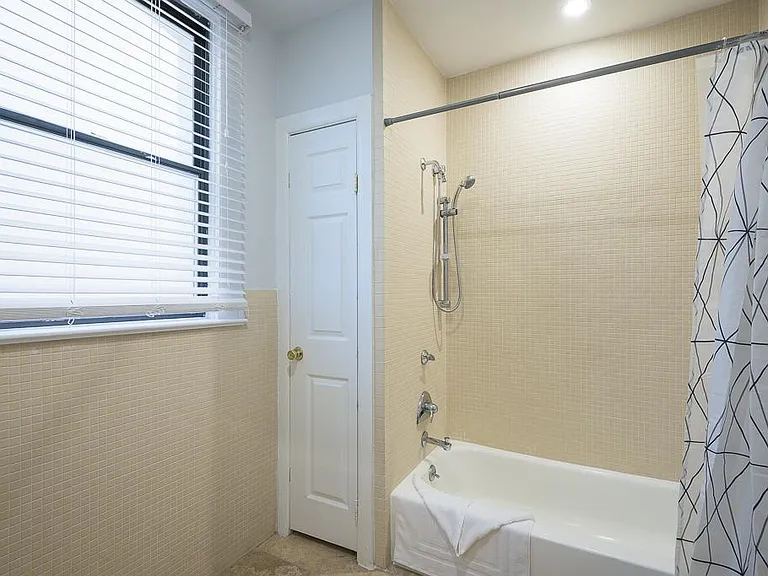 1855 15th St NW #206 — Photo 12