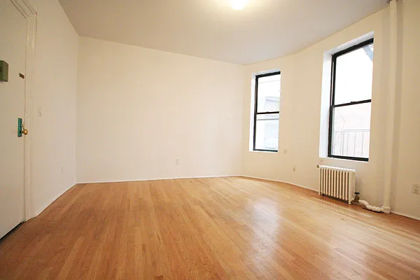 Rented by Aether Property Group | media 98