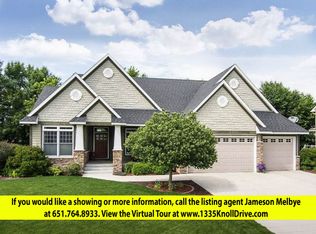 1335 Knoll Dr, Shakopee, MN 55379