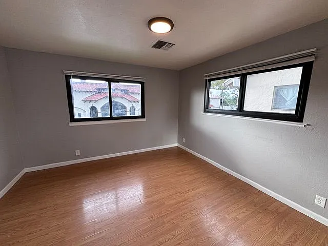 950 Clyde Ave #2 — Photo 3