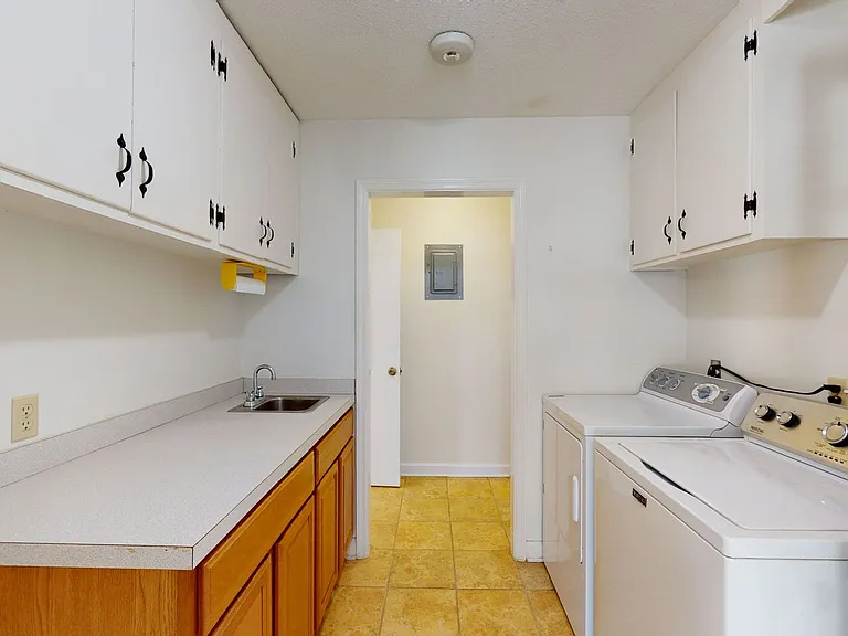 4015 Freedom Way — Photo 29