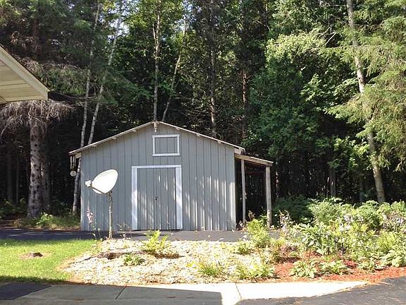 3rd image of 379 Michibay Dr