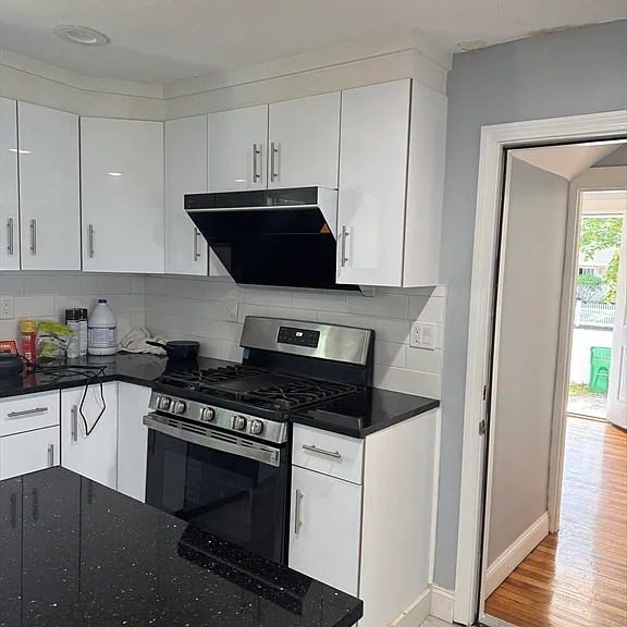415 Parker St #1 — Photo 1