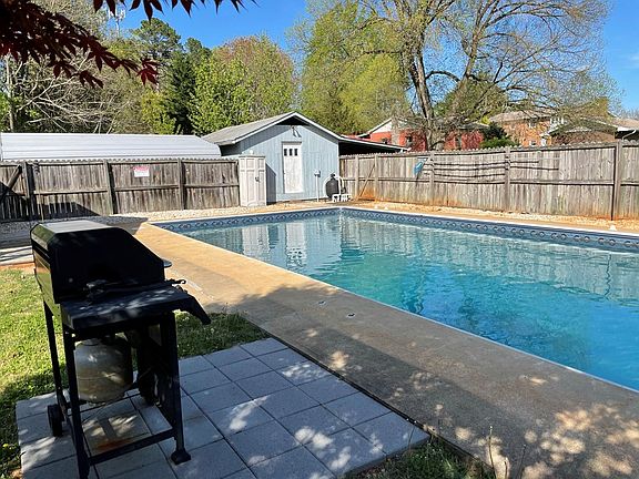 5th image of 1607 Avondale Dr
