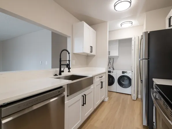 10844 NE 68th St, Kirkland, WA