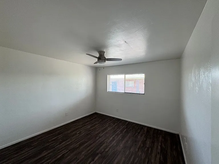 3719 E Fairmount St #9 — Photo 6