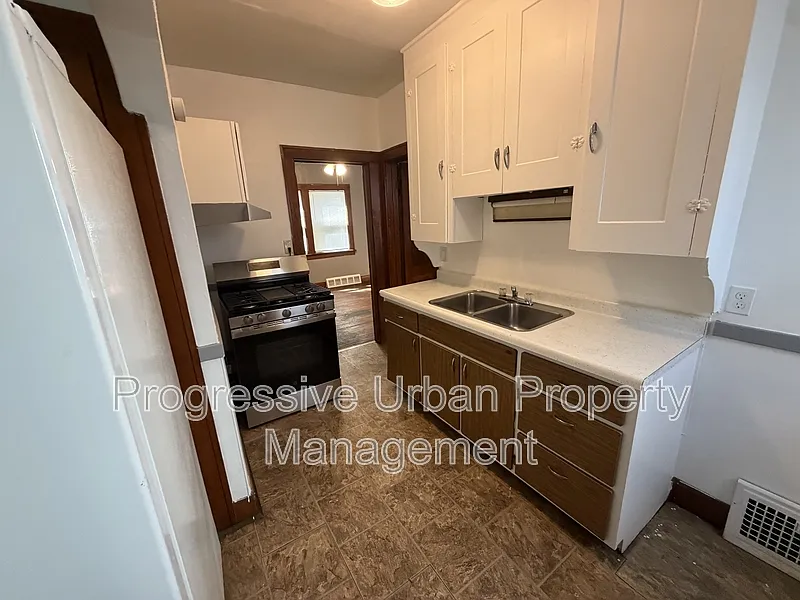 1 bed, 1.0 bath, 658 sqft, $1,150 — Photo 4