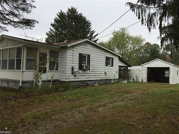 2nd image of 1112 Haynie Ln