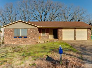 26 Donnell Dr, North Little Rock, AR 72120