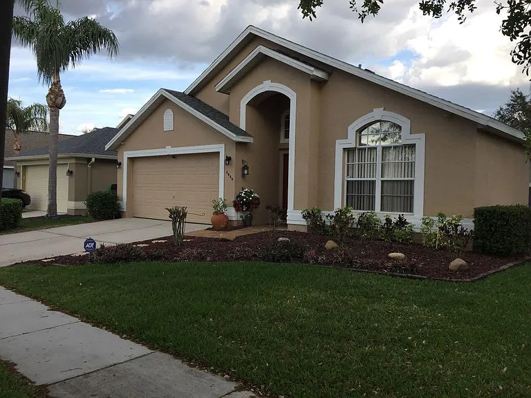 4650 Raintree Ridge Rd — Photo 1