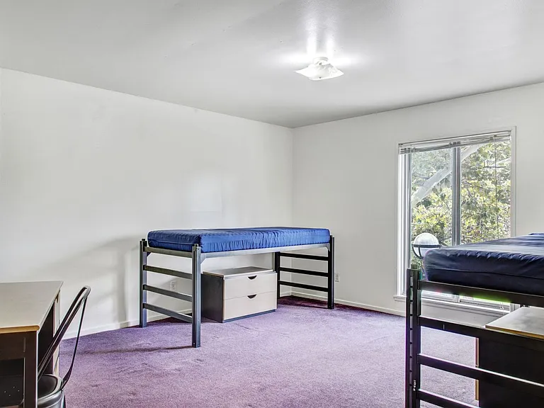 1335 S University Ave — Photo 13
