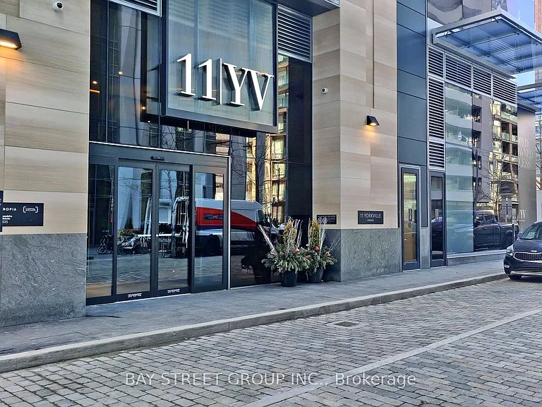 11 Yorkville Ave #5408 — Photo 1