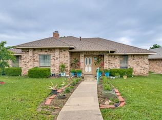 4625 Meadowview Dr, Mesquite, TX 75150
