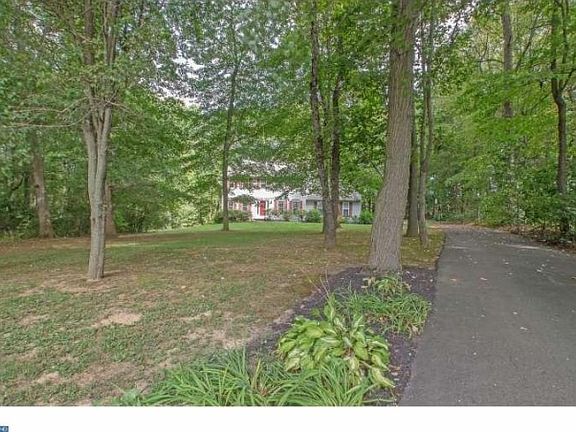 2nd image of 216 Dove Dr