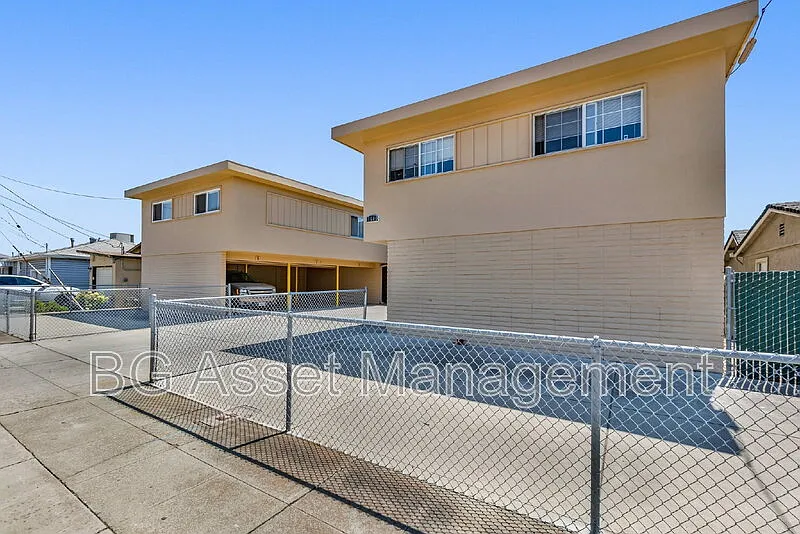 1610 Sanford Ave #3
