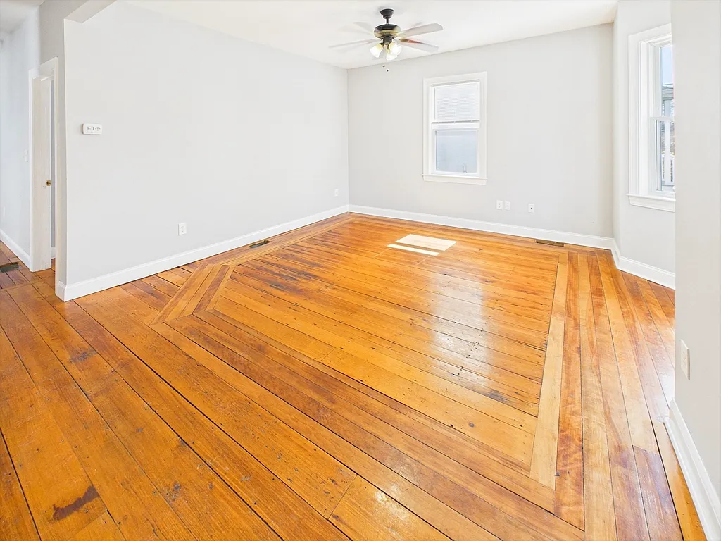Building Photo - 1040 Hyde Park Ave #1
