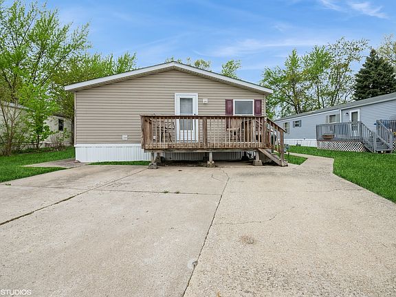 2nd image of 563 Linda Ln