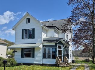 108 North St, Cochranton, PA 16314
