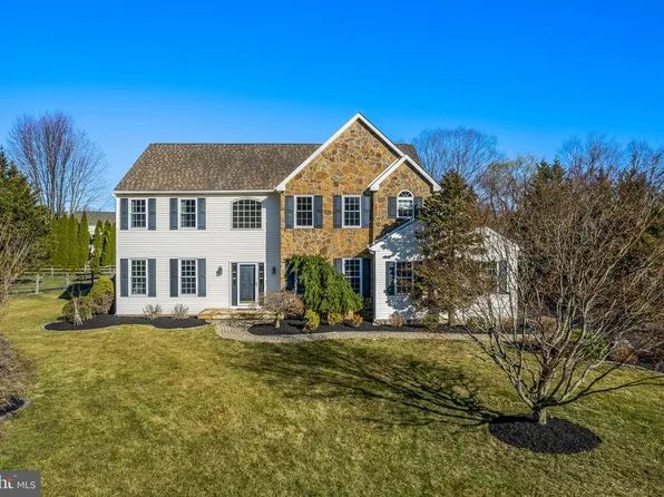 76 Ramblewood Dr, Glenmoore, PA 19343