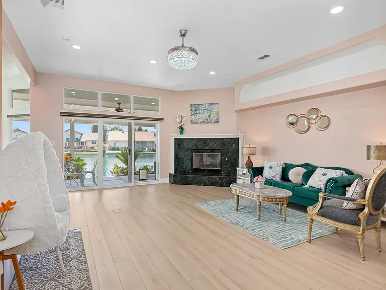 8301 Waterfield Dr — Photo 17