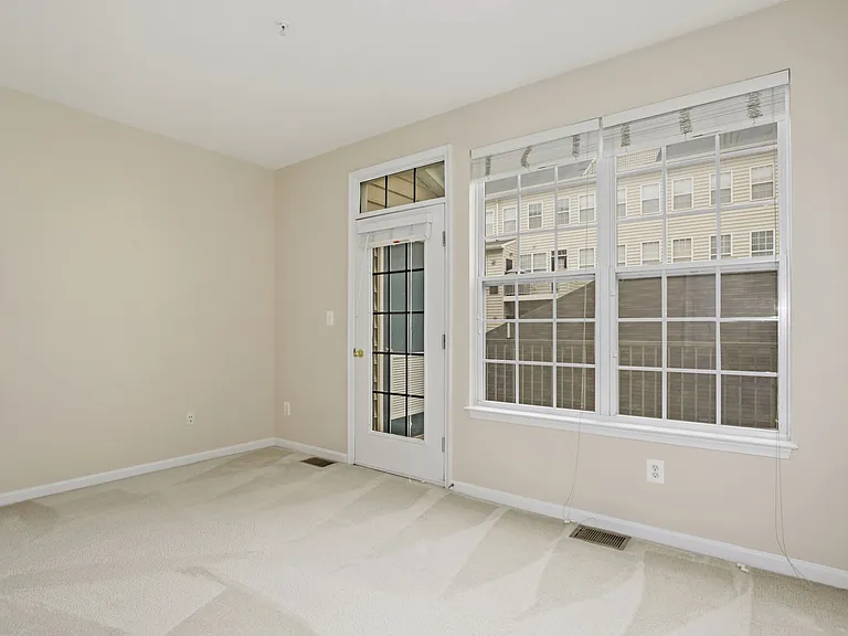 2664 Manhattan Pl #105 — Photo 20