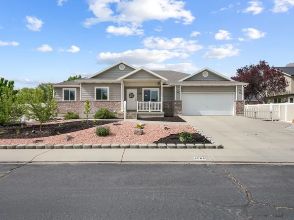 4584 W Carriage Ln, Cedar Hills, UT 84062