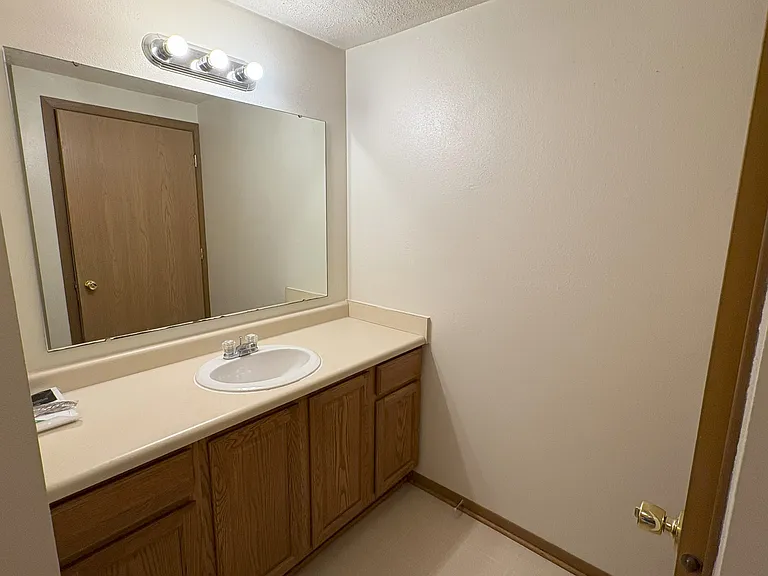 701 Bowery St #3 — Photo 6