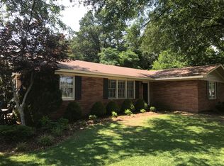 1100 Strickland Bridge Rd, Fayetteville, NC 28304