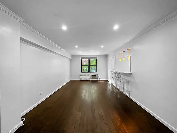 5th image of 665 Thwaites Pl APT 1P