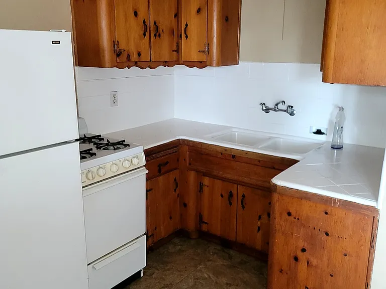 10020 Breidt Ave #B — Photo 2