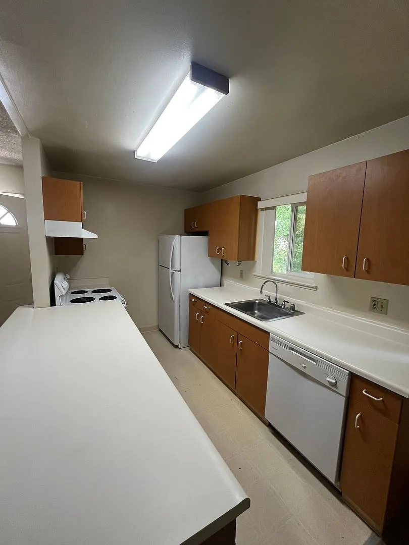 2113 Palisade Ave. — Photo 1