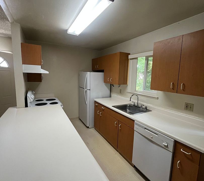 1st image of 2113 Palisade Ave APT 4