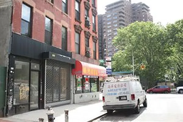 Rented by Douglas Elliman | media 18