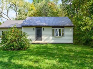 1671 Woodland Ave, Lake Milton, OH 44429