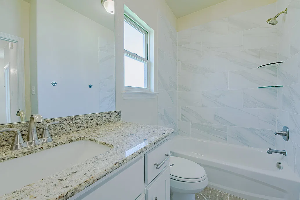 3 bed, 1586 sqft, $1,700 — Photo 4