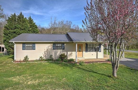 1st image of 116 Hidden Valley Dr