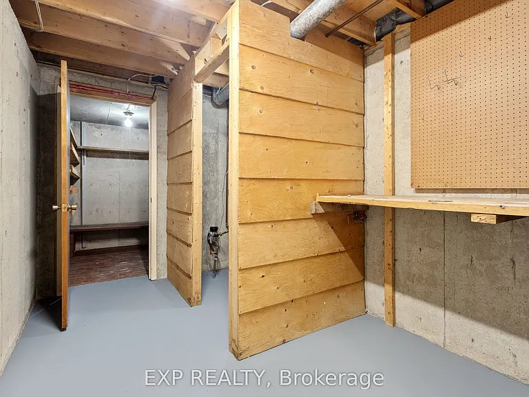 869 Maryland Ave — Photo 35