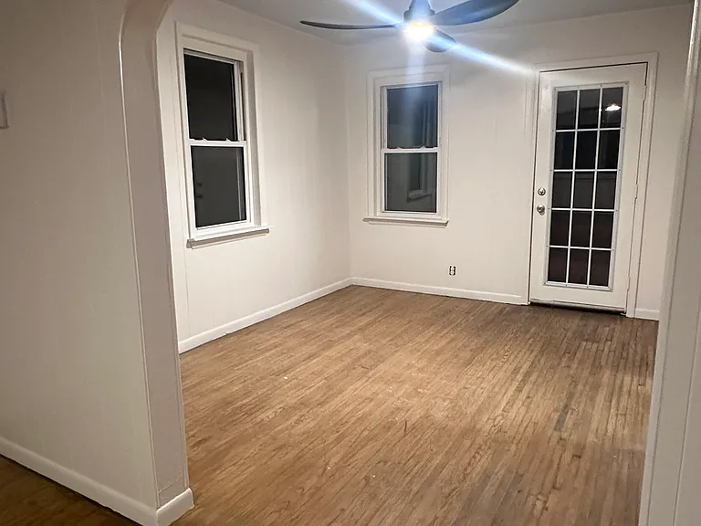 7 Central Ave — Photo 2