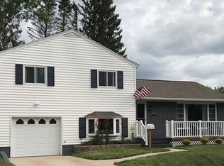 739 Mather Ave, Ishpeming, MI 49849