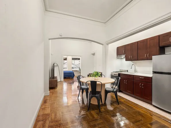 284 5th Ave #3F, New York, NY 10001