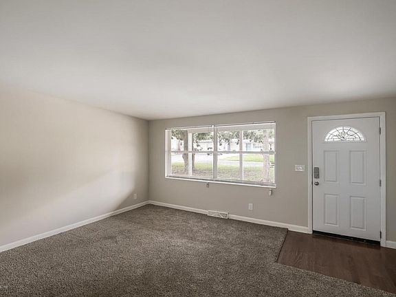 4th image of 3685 Cavanaugh Dr