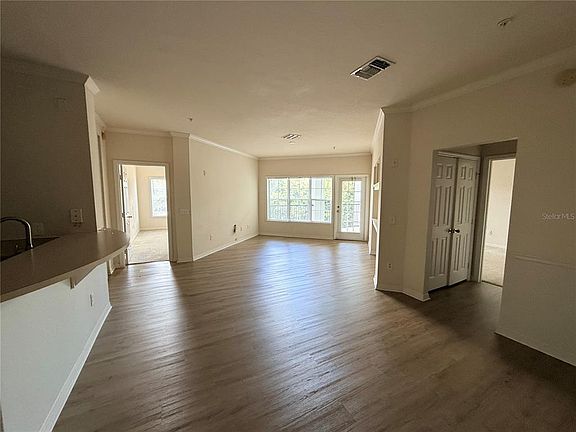 5th image of 3621 CONROY ROAD #732