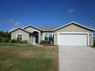 1064 Persian Ln, Sebastian, FL 32958