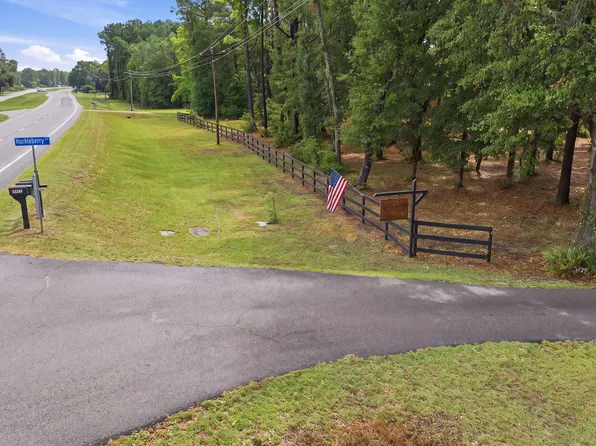 5511 Huckleberry Ln, Mc Clellanville, SC 29458