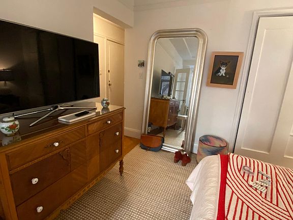4th image of 820 Jones St APT 18