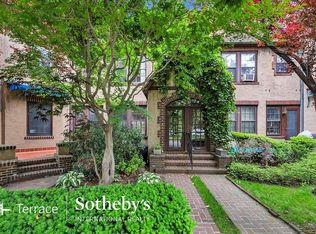 3 Middlemay Cir, Forest Hills Gardens, NY 11375