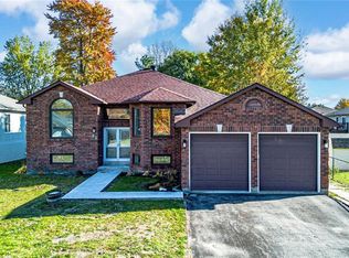 29 Silver Birch Ave, Wasaga Beach, ON L9Z1B7