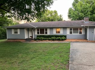 2800 N Old Wire Rd, Fayetteville, AR 72703