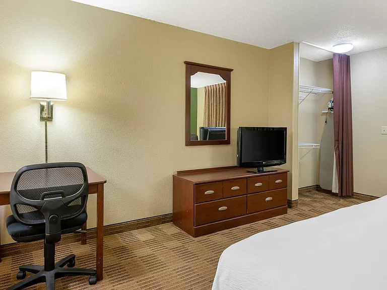 Studio Suite - 1 King Bed
