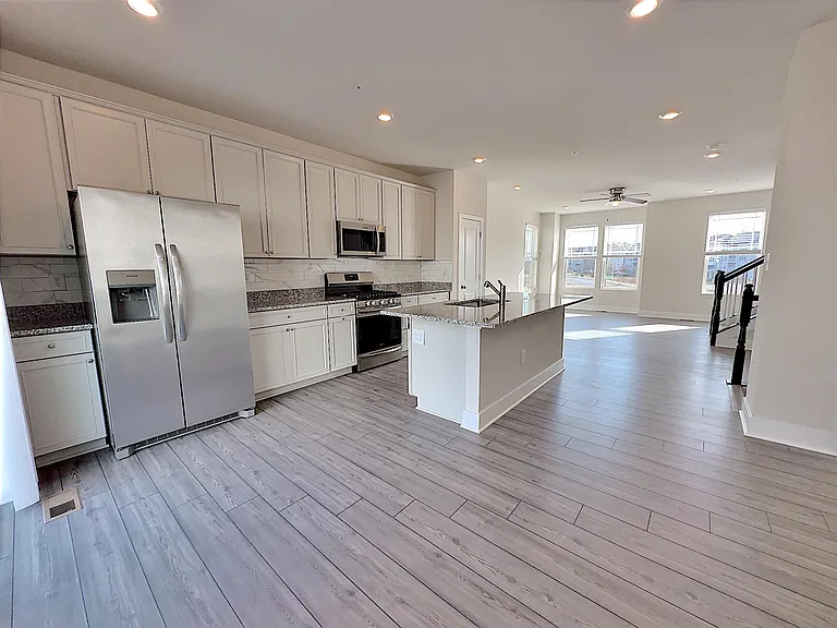 1710 Huber Rd — Photo 15